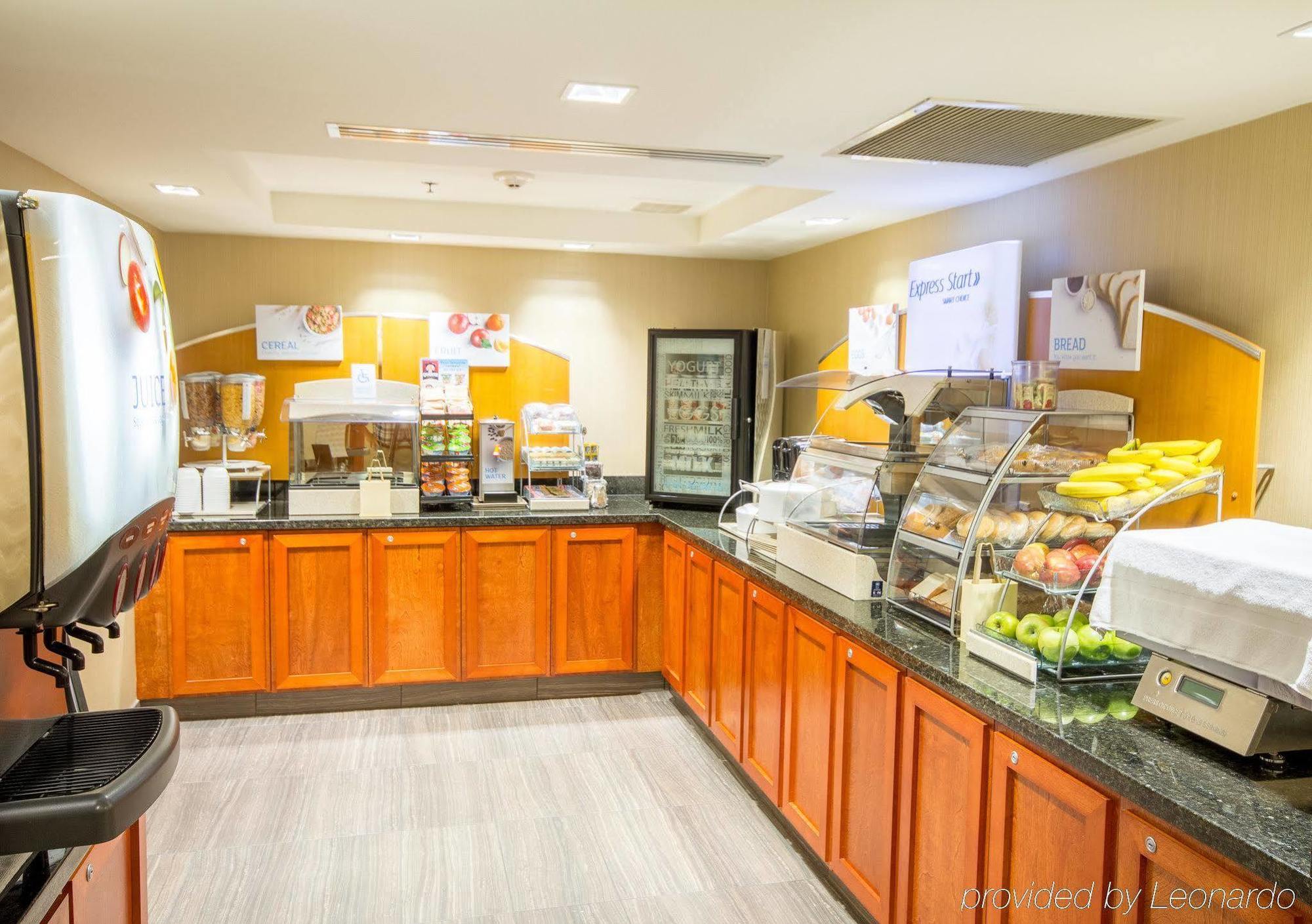 Holiday Inn Express Hotel & Suites Auburn By Ihg Εξωτερικό φωτογραφία